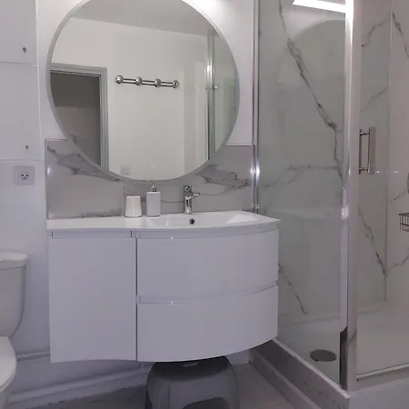 Superbe Cosy - Des Minimes *