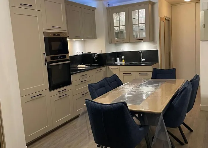 Superbe Cosy - Des Minimes